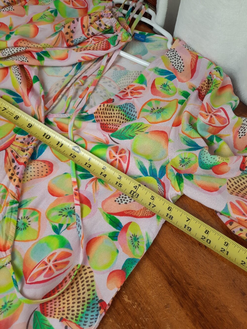 FARM Rio Anthropologie Citrus & Kiwi Wrap Top - Picture 12 of 16